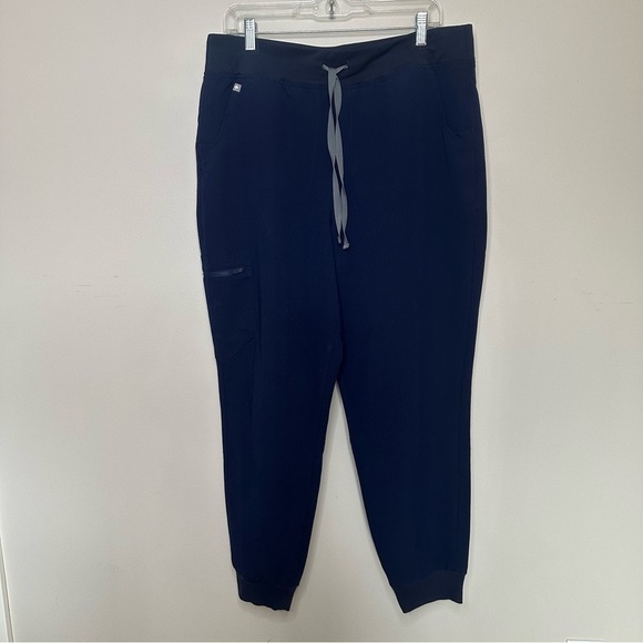Figs Technical Collection Jogger Scrub Pants - Picture 5 of 8